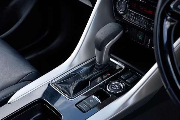 2022 Mitsubishi Eclipse Cross Exceed YB