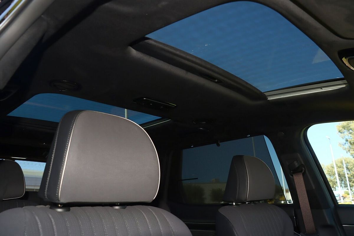 2024 Hyundai Palisade Calligraphy Black Ink LX2.V5