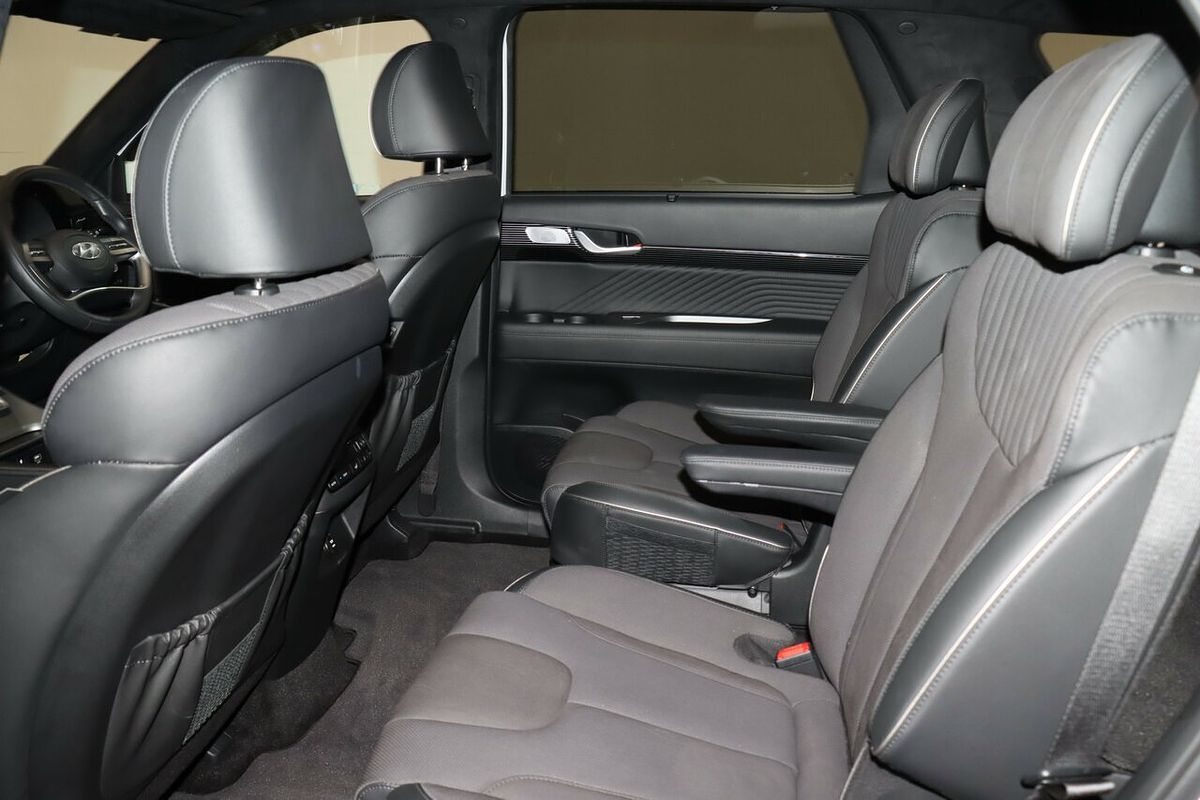 2024 Hyundai Palisade Calligraphy Black Ink LX2.V4