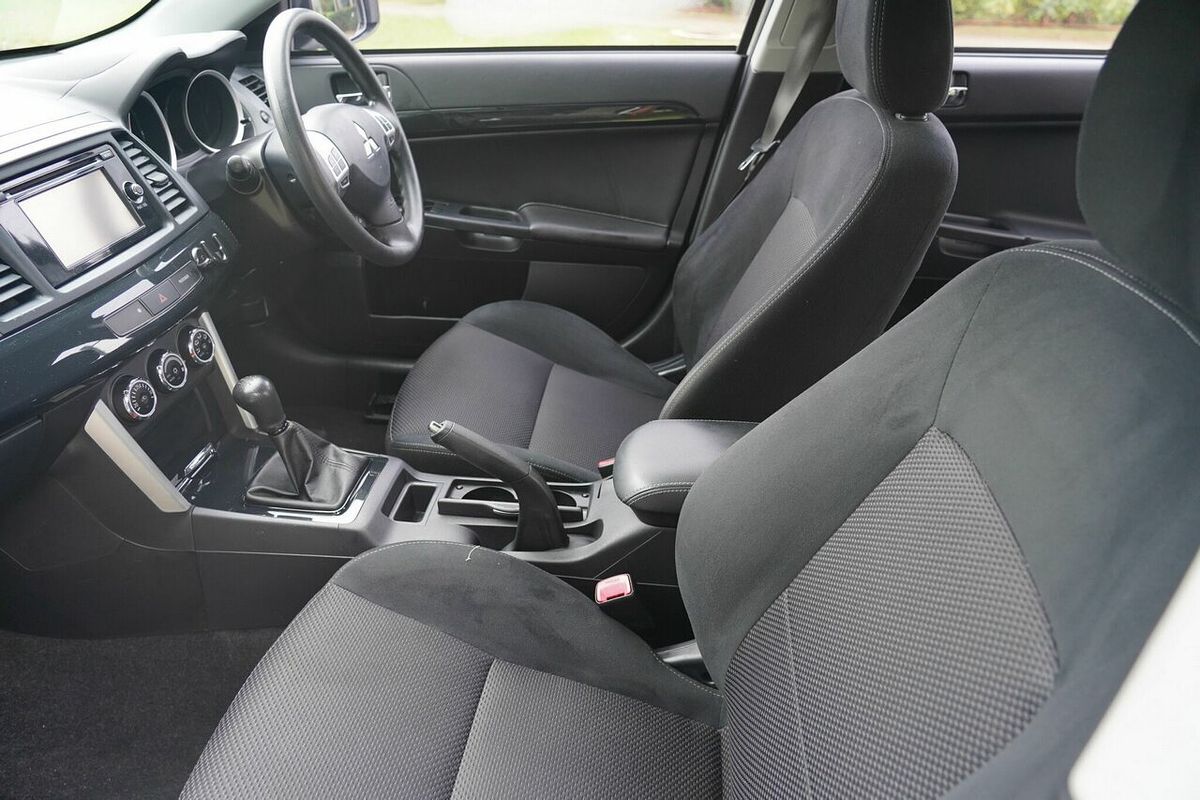 2016 Mitsubishi Lancer ES Sport CF
