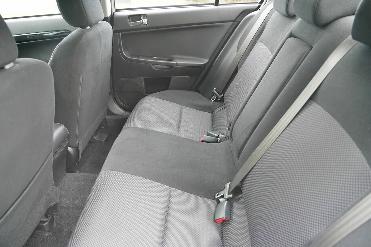 2016 Mitsubishi Lancer ES Sport CF