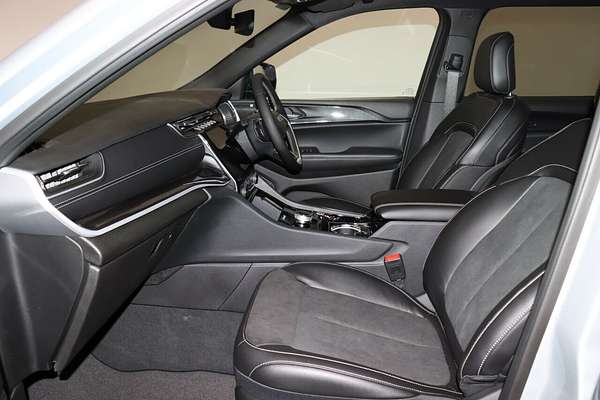 2023 Jeep Grand Cherokee Night Eagle WL
