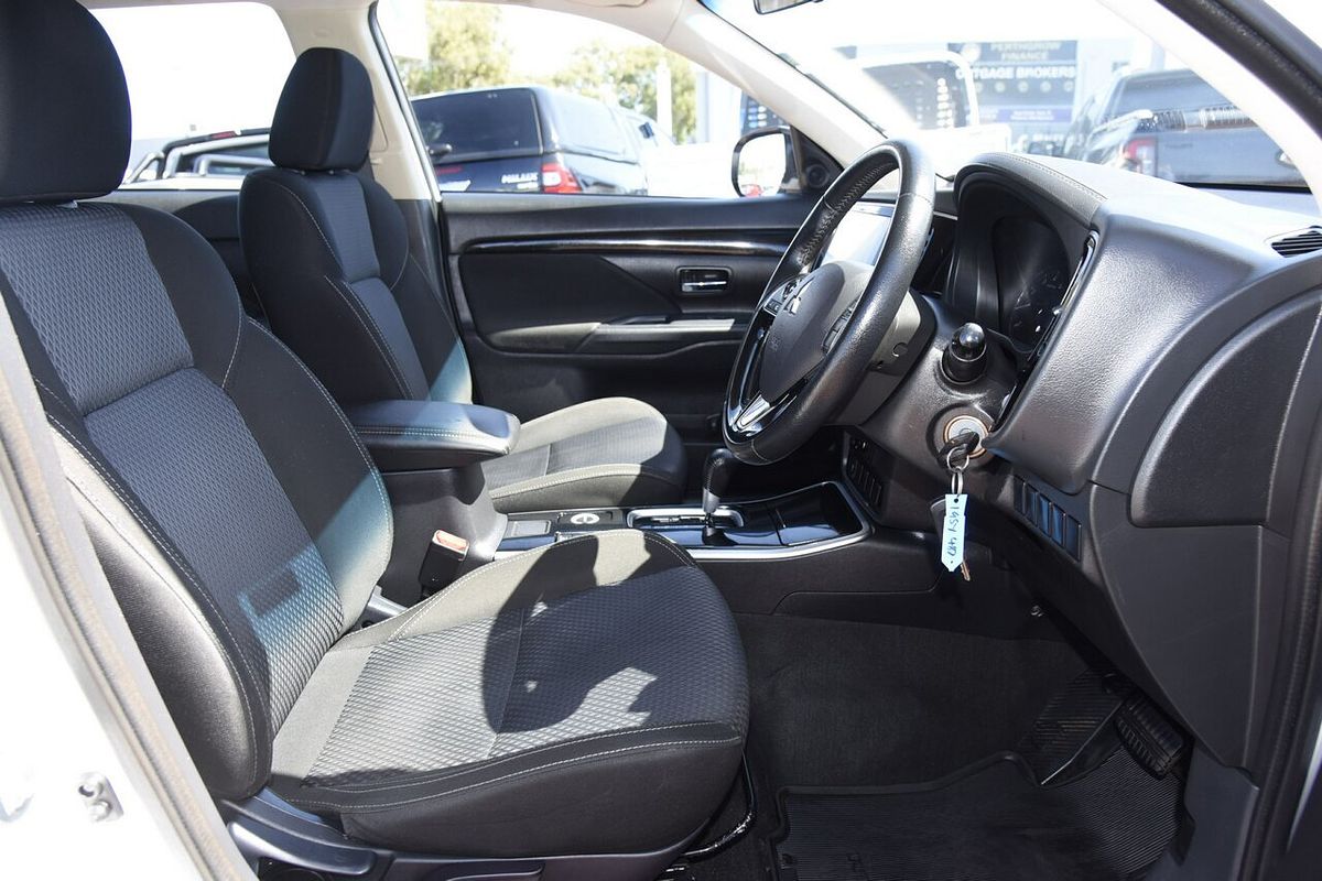 2019 Mitsubishi Outlander ES ZL