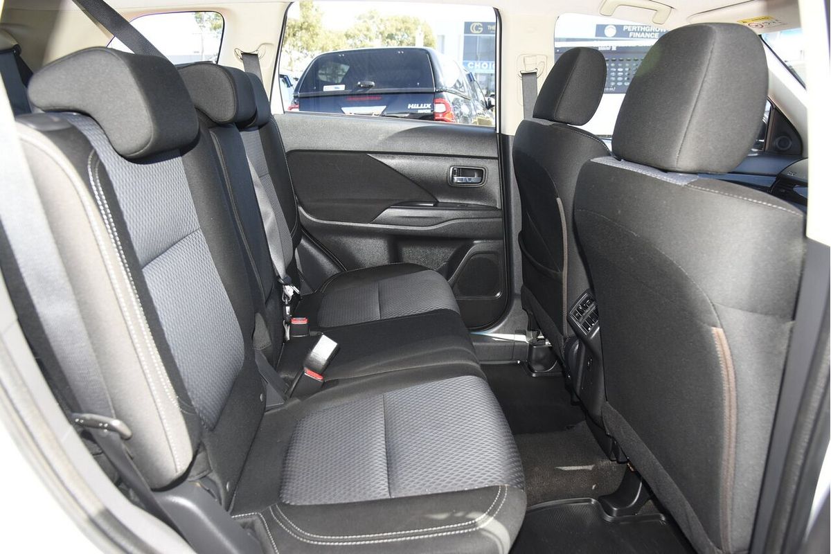 2019 Mitsubishi Outlander ES ZL