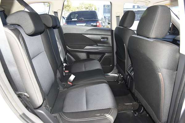 2019 Mitsubishi Outlander ES ZL