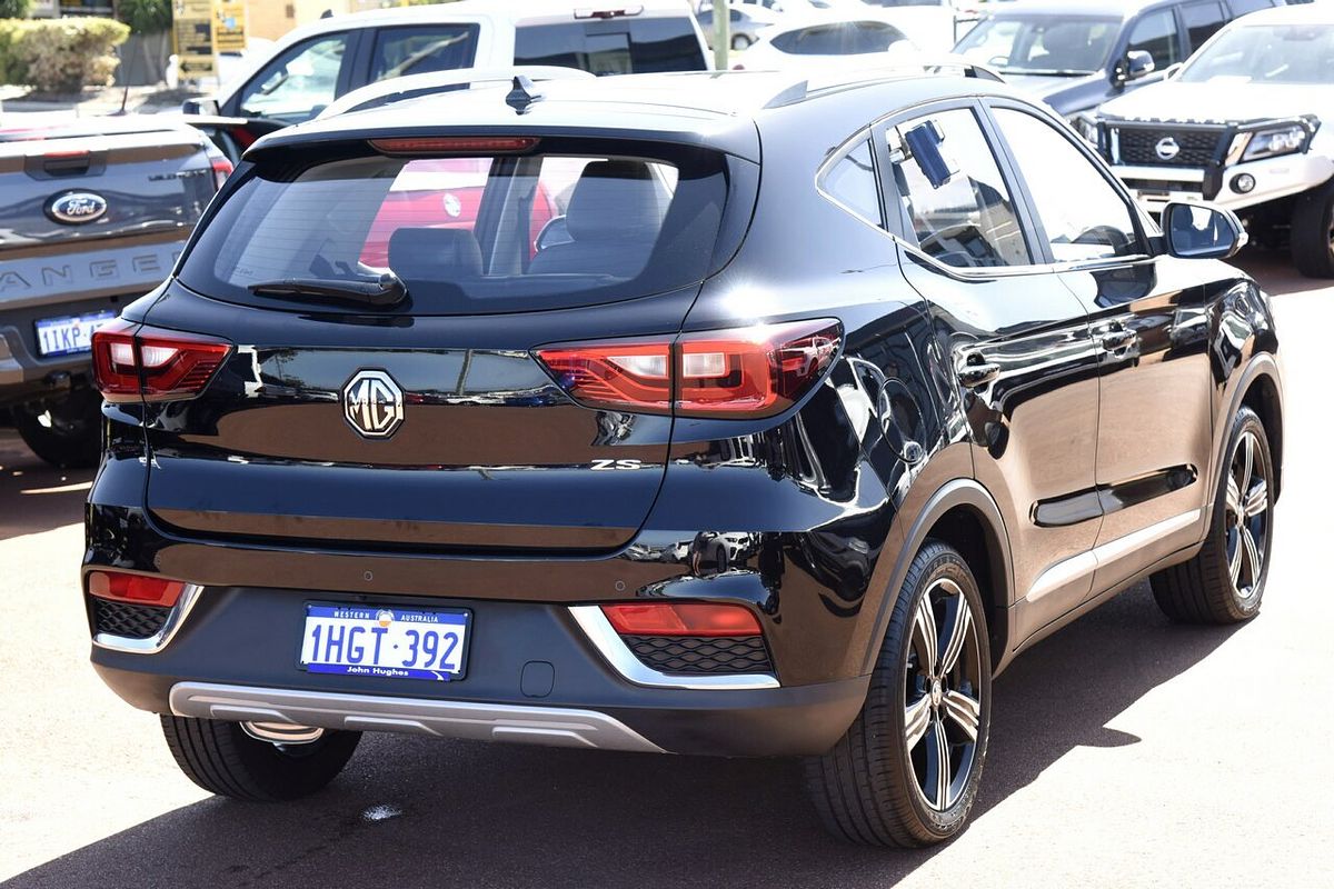 2020 MG ZS Essence AZS1