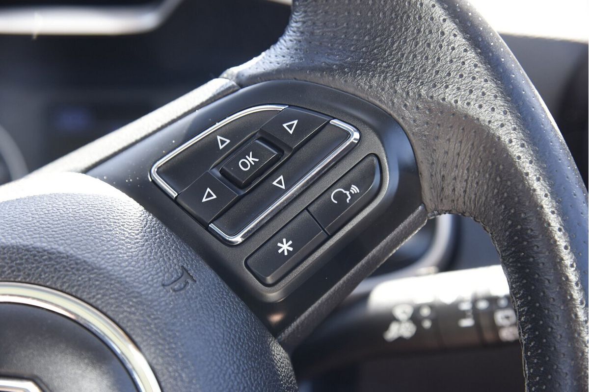 2020 MG ZS Essence AZS1