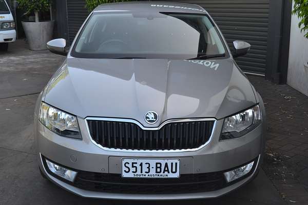 2013 SKODA Octavia Elegance 103TSI NE
