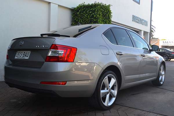 2013 SKODA Octavia Elegance 103TSI NE