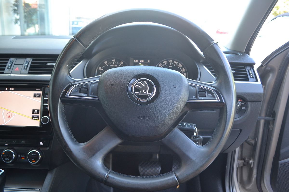 2013 SKODA Octavia Elegance 103TSI NE