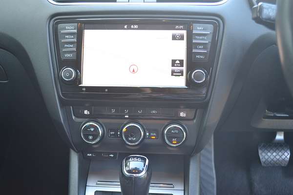 2013 SKODA Octavia Elegance 103TSI NE