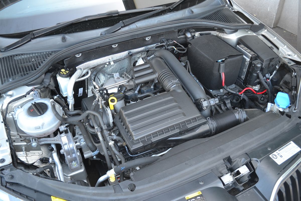 2013 SKODA Octavia Elegance 103TSI NE