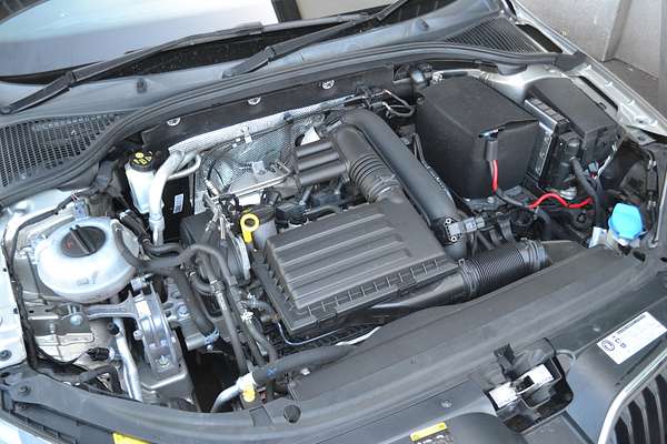 2013 SKODA Octavia Elegance 103TSI NE