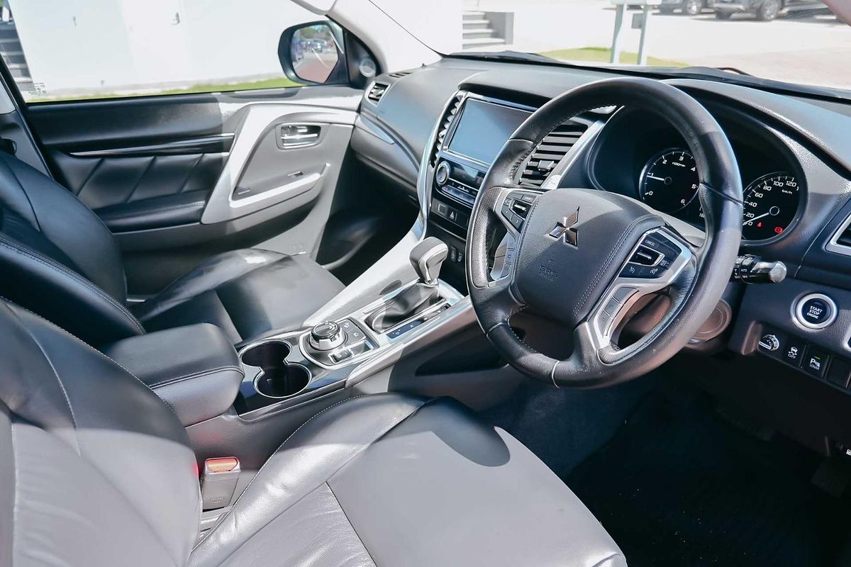 2016 Mitsubishi Pajero Sport GLS QE