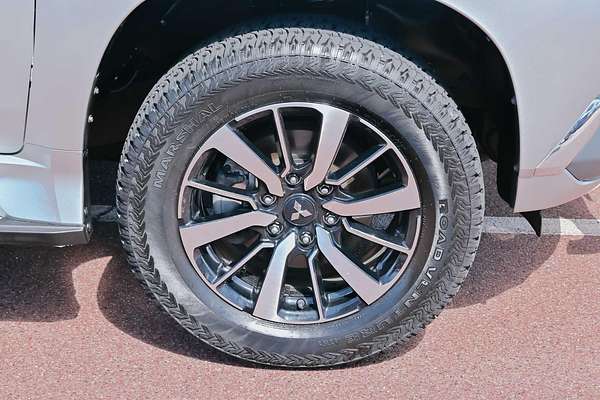 2016 Mitsubishi Pajero Sport GLS QE