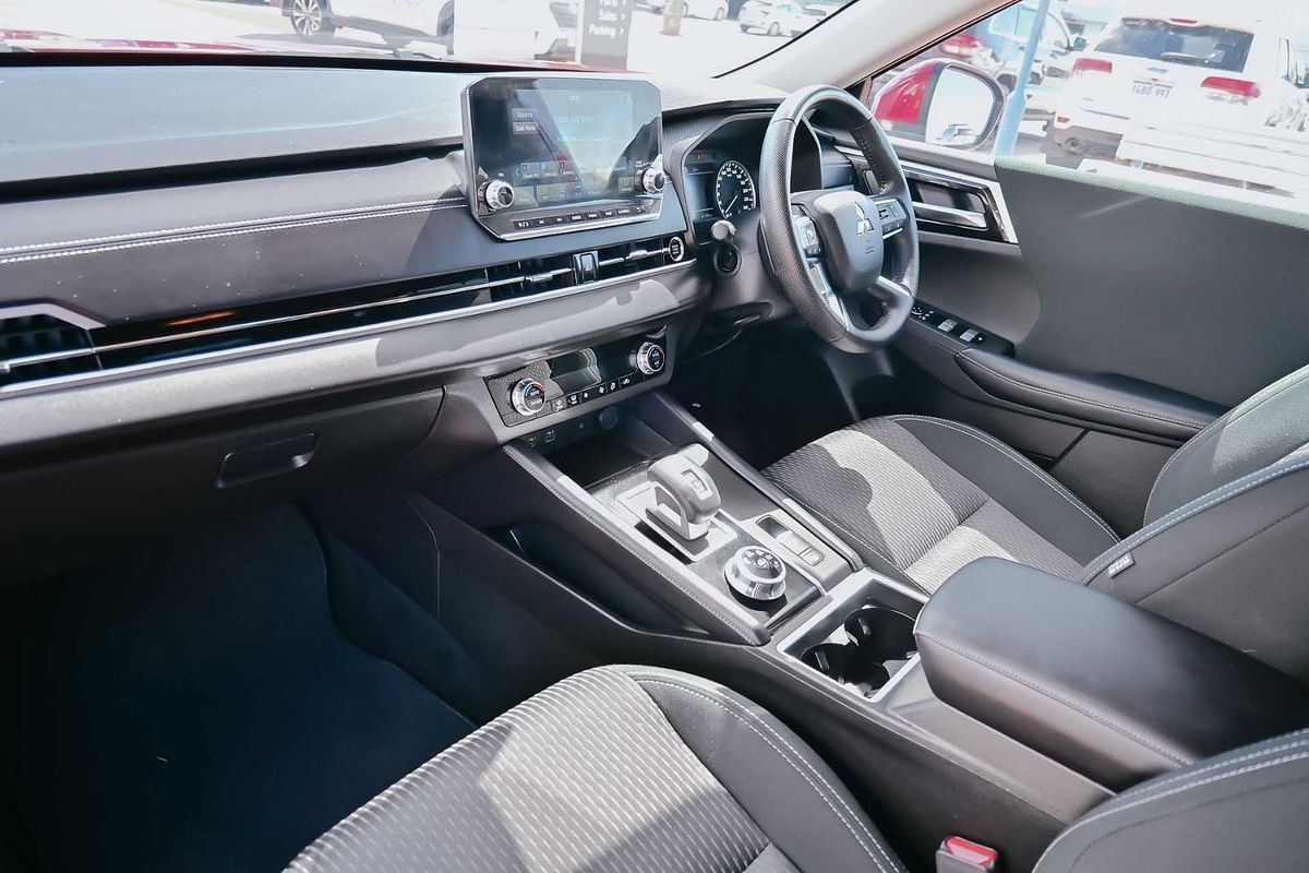 2021 Mitsubishi Outlander LS ZM