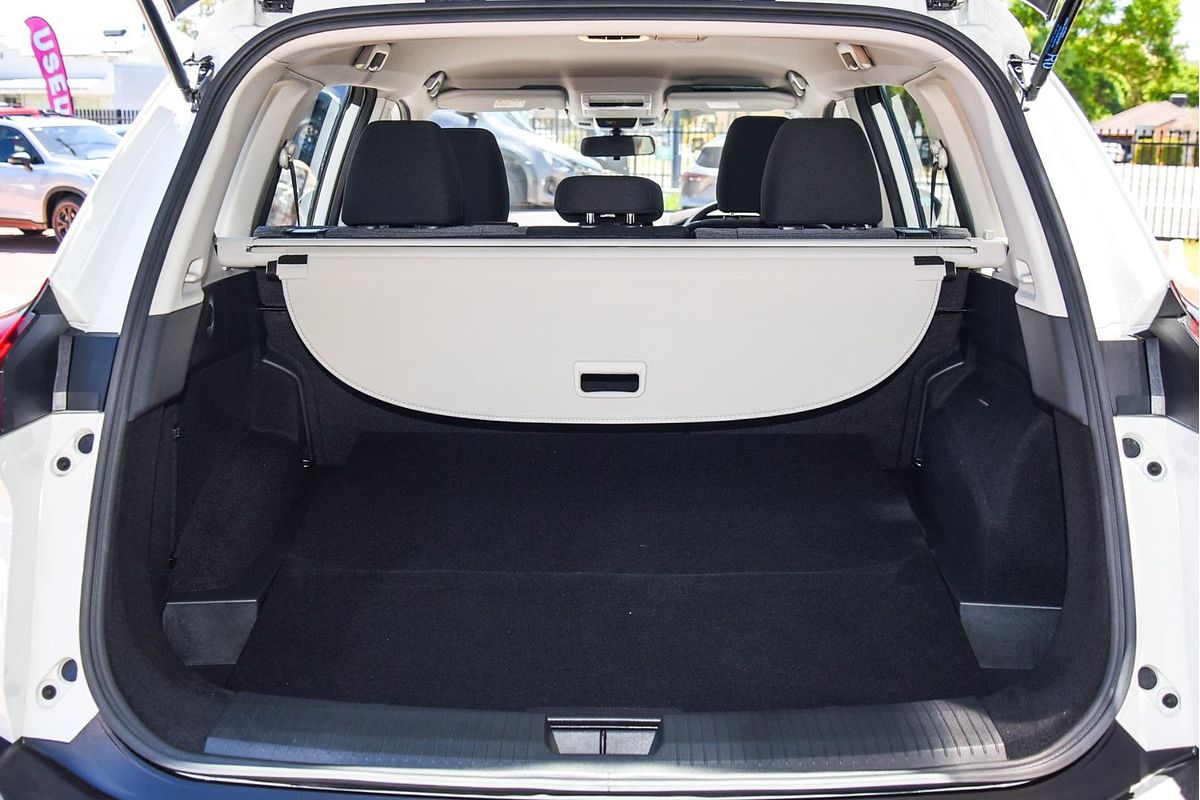 2023 Nissan X-TRAIL ST T33