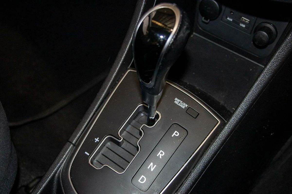 2018 Hyundai Accent Sport RB6