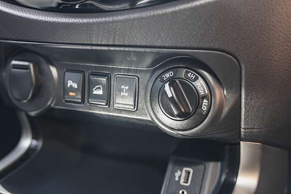 2019 Nissan Navara ST-X D23 Series 4 4X4
