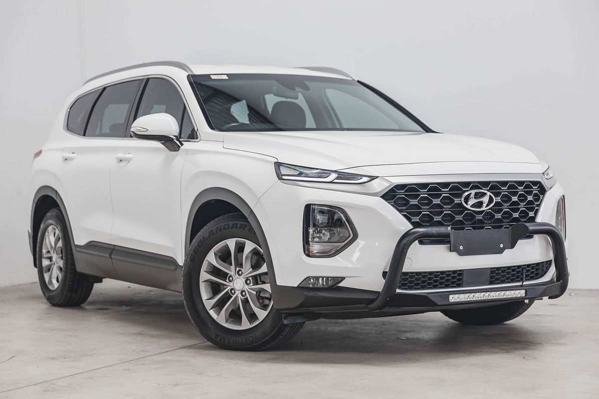 2019 Hyundai Santa Fe Active TM.2