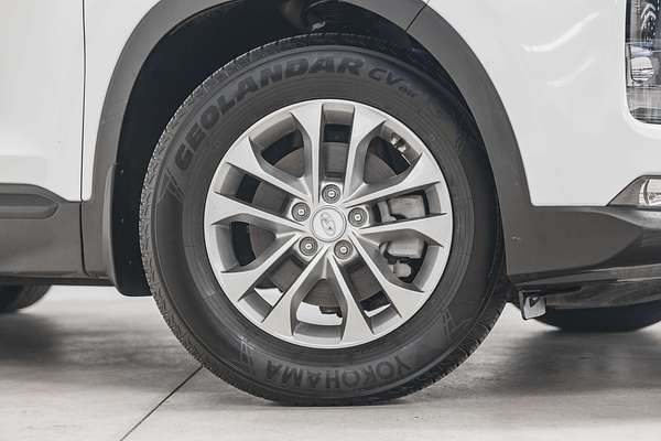 2019 Hyundai Santa Fe Active TM.2