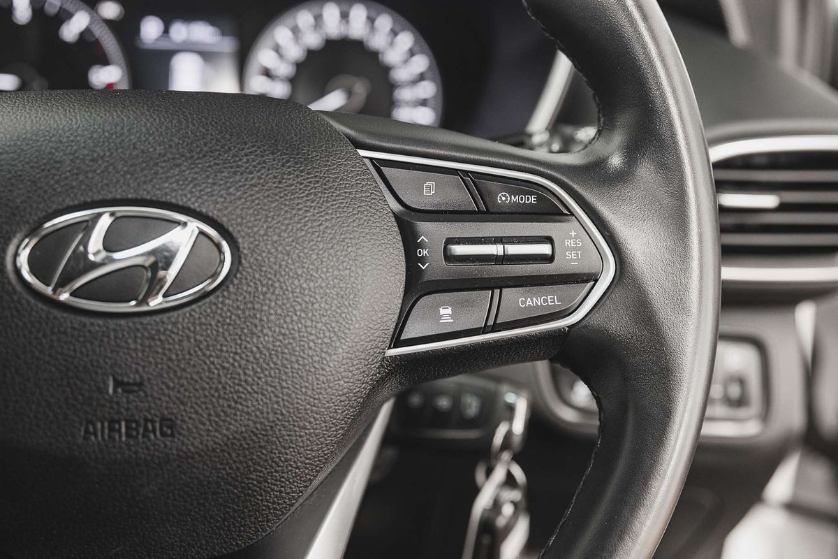 2019 Hyundai Santa Fe Active TM.2
