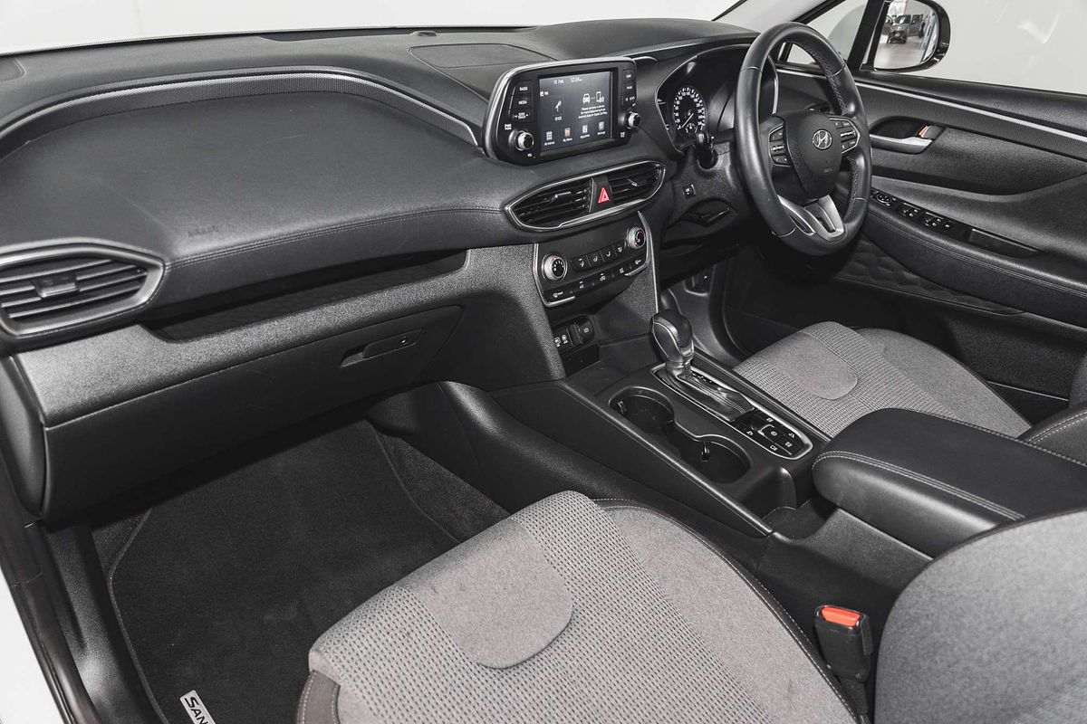 2019 Hyundai Santa Fe Active TM.2