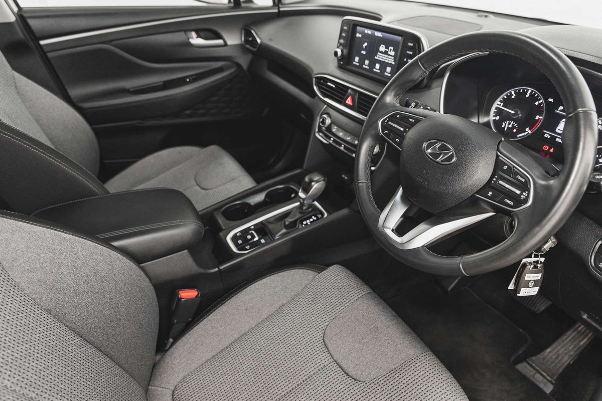 2019 Hyundai Santa Fe Active TM.2