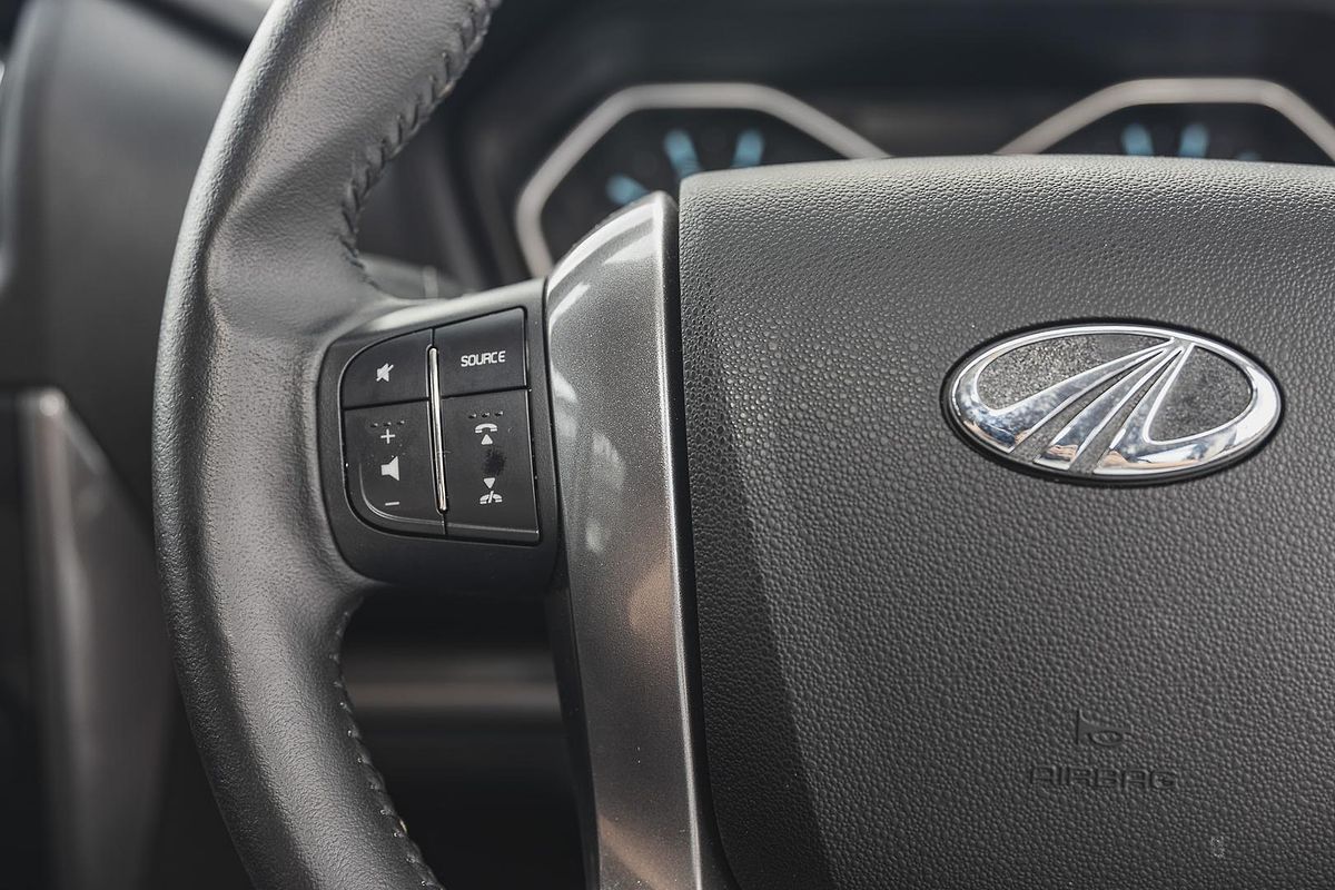 2022 Mahindra PIK-UP S11 4X4