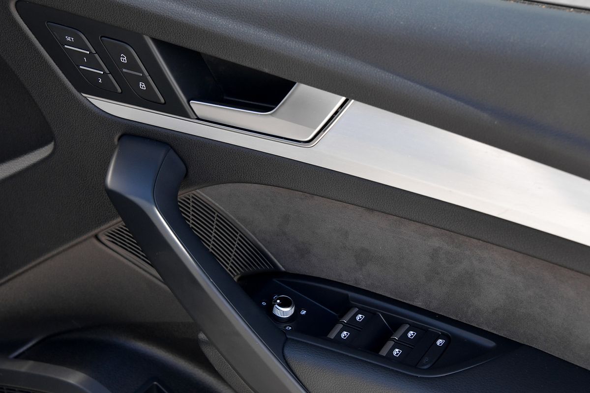 2019 Audi SQ5 FY