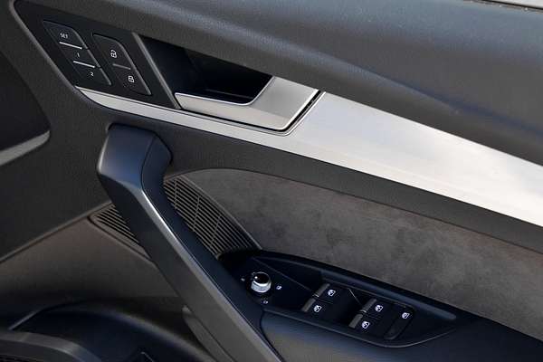 2019 Audi SQ5 FY