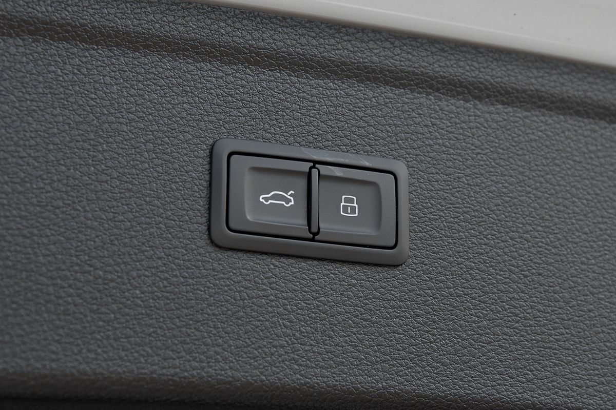 2019 Audi SQ5 FY