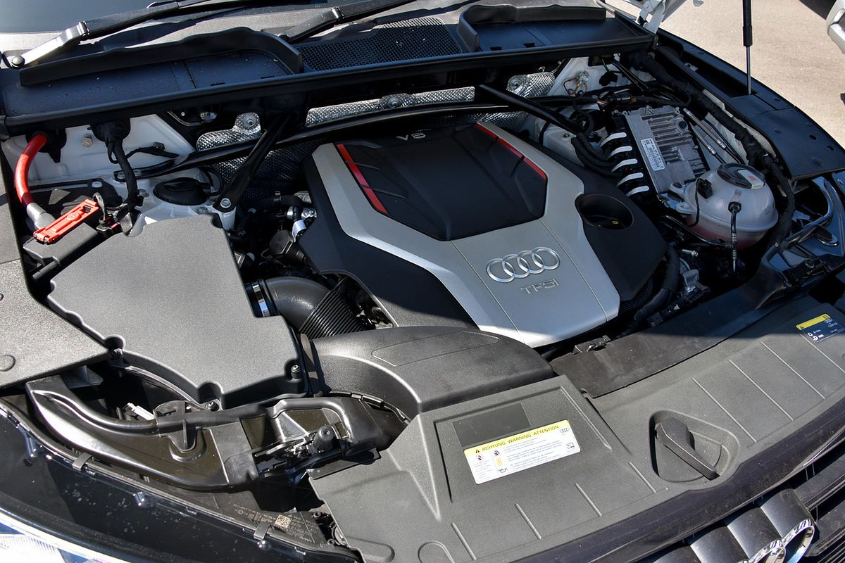 2019 Audi SQ5 FY