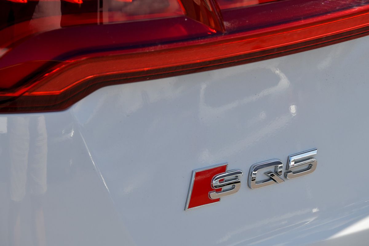 2019 Audi SQ5 FY
