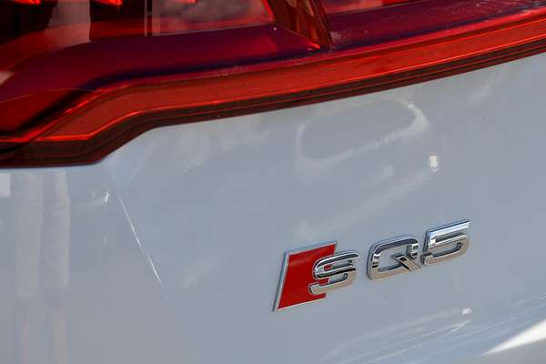 2019 Audi SQ5 FY