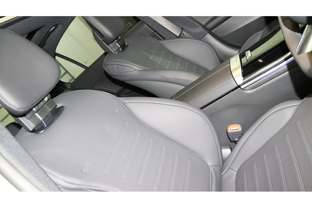2024 Mercedes-Benz C-Class C300 W206