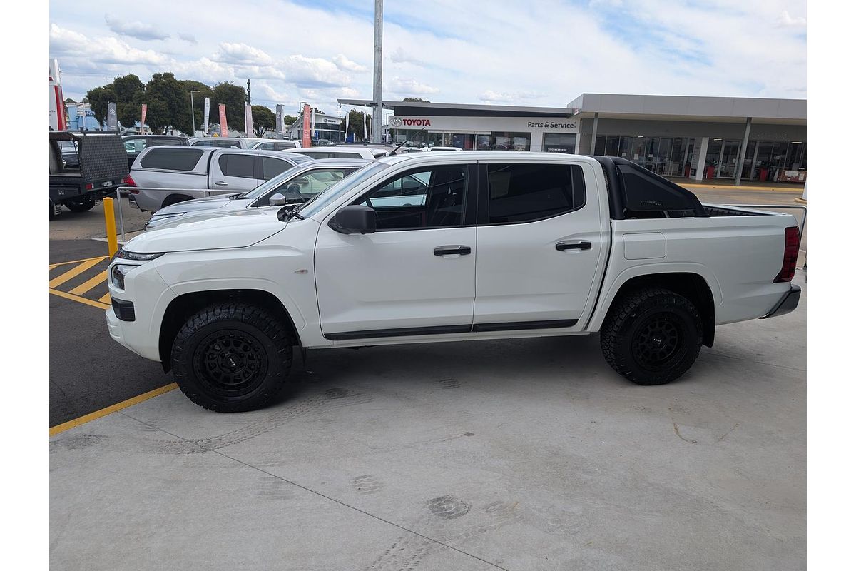 2024 Mitsubishi Triton GLX-R MV 4X4