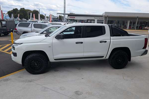 2024 Mitsubishi Triton GLX-R MV 4X4