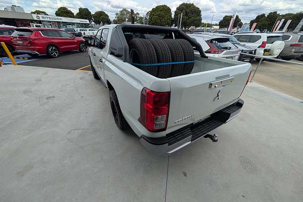 2024 Mitsubishi Triton GLX-R MV 4X4