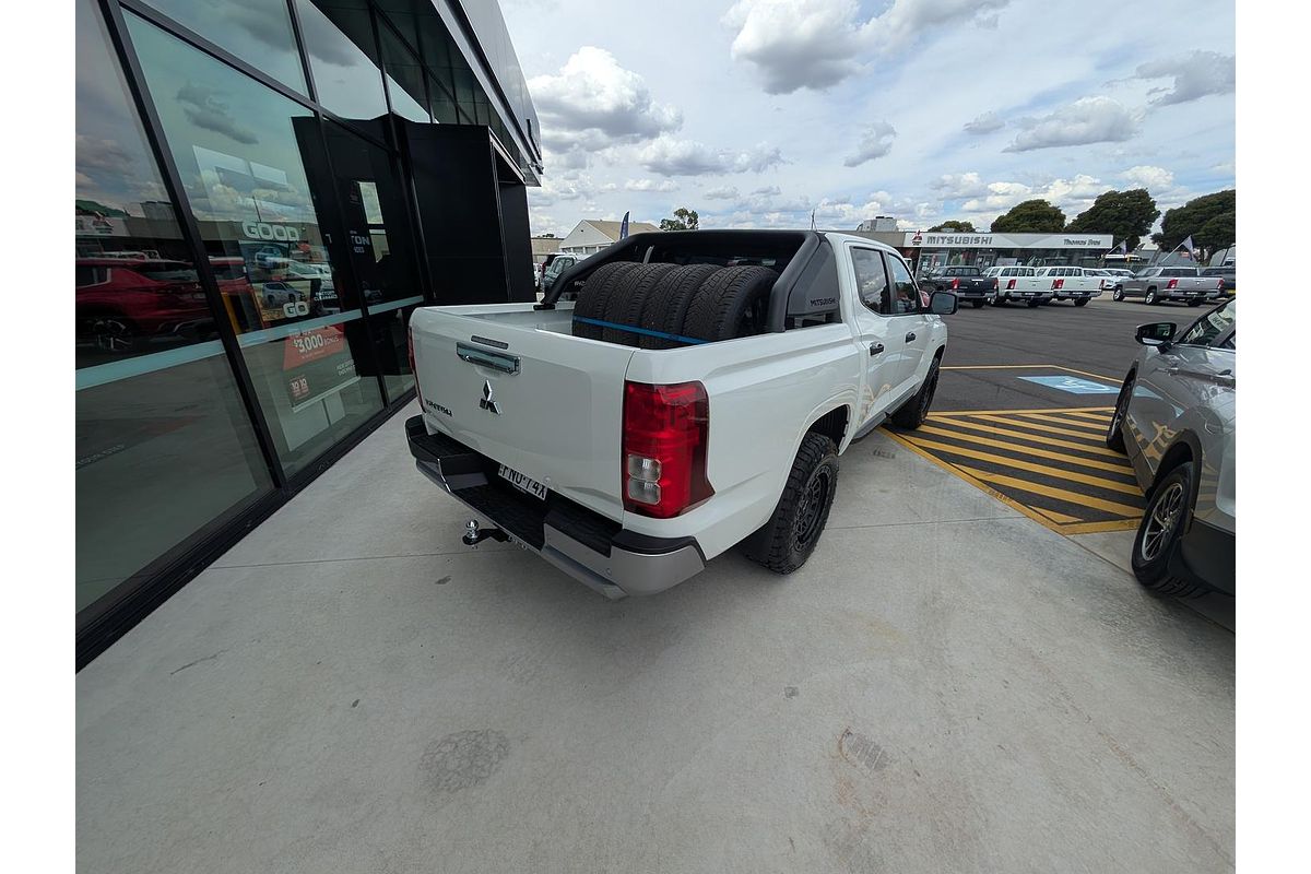 2024 Mitsubishi Triton GLX-R MV 4X4