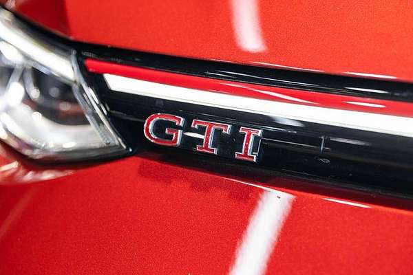 2022 Volkswagen Golf GTI 8