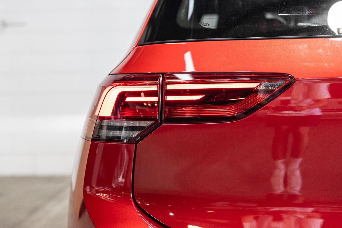 2022 Volkswagen Golf GTI 8