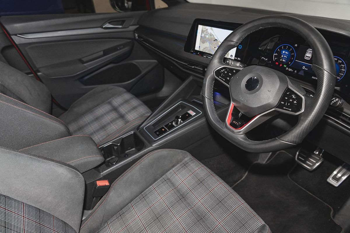 2022 Volkswagen Golf GTI 8