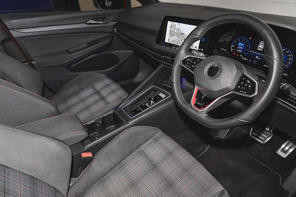 2022 Volkswagen Golf GTI 8