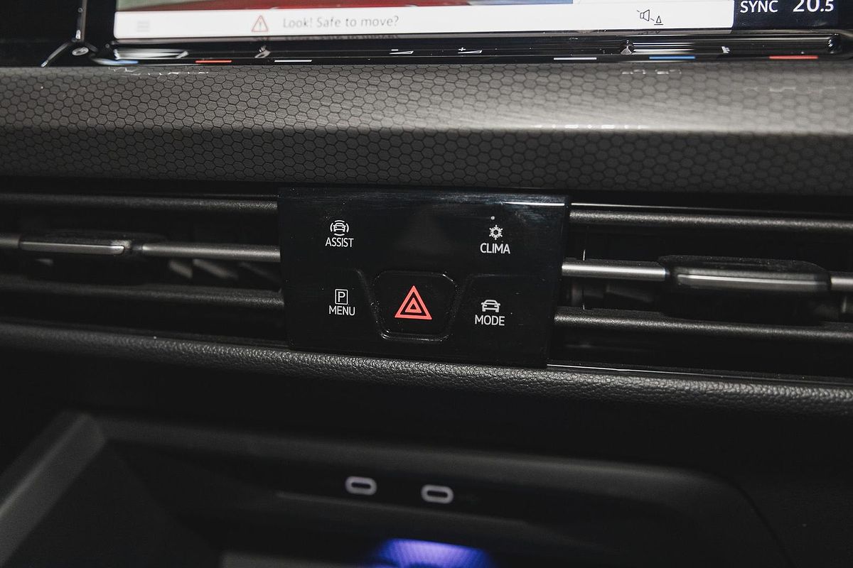 2022 Volkswagen Golf GTI 8