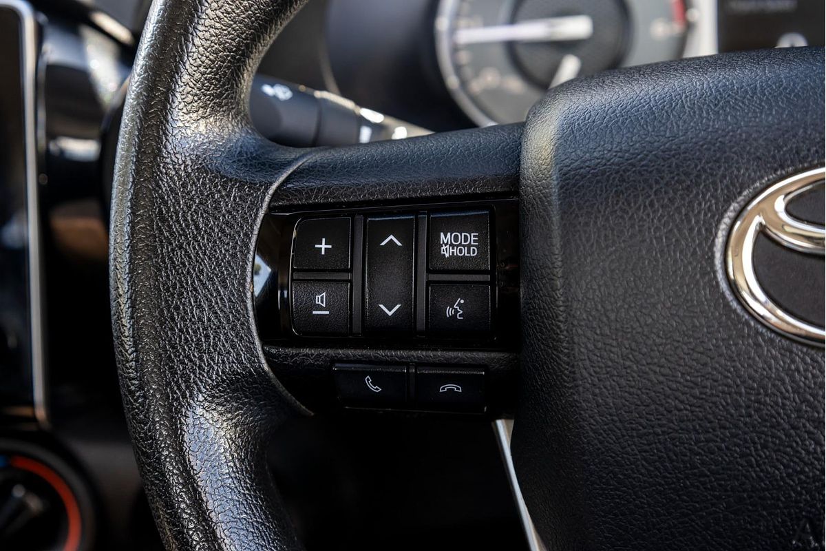 2021 Toyota Hilux SR GUN126R 4X4