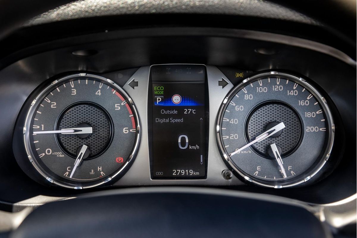 2021 Toyota Hilux SR GUN126R 4X4