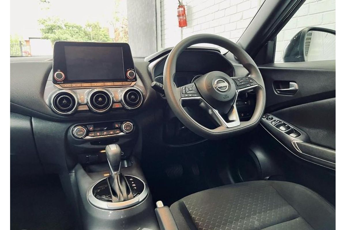2023 Nissan JUKE ST-L F16