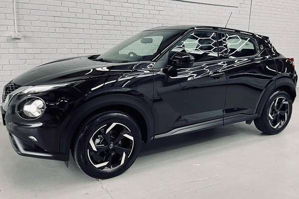 2023 Nissan JUKE ST-L F16