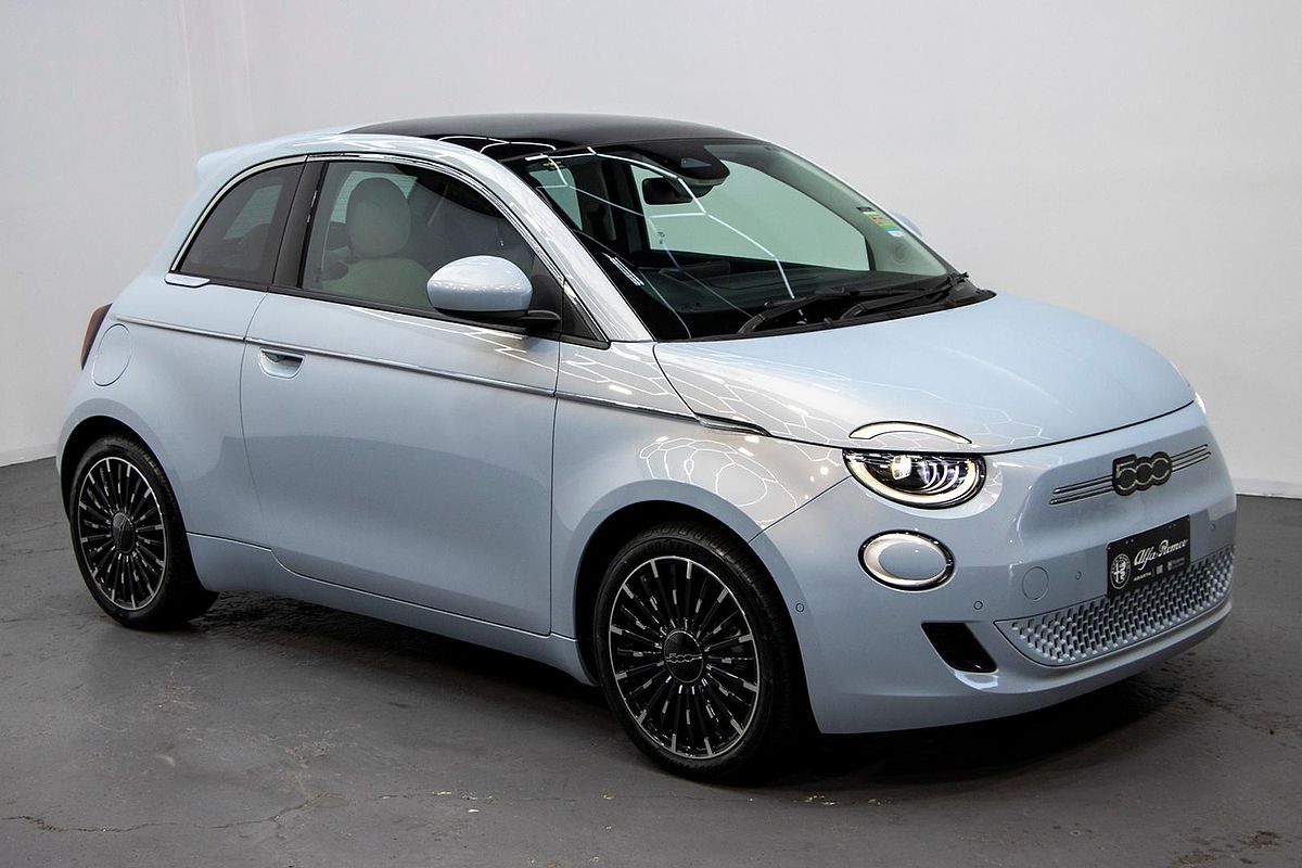 2023 Fiat 500e La Prima